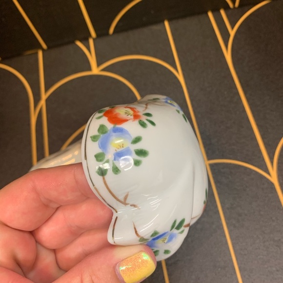 Vintage Nippon Hand Painted Spade Shaped Floral Trinket Box with Gold Gilt - Picture 8 of 12